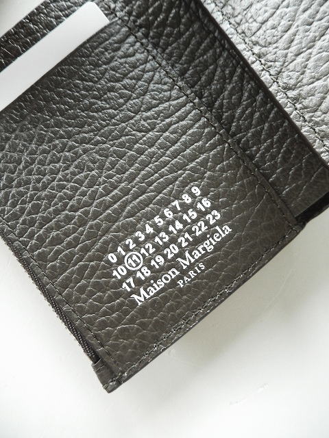 Maison Margiela【メゾンマルジェラ】正規取り扱い店、通販可能 ON